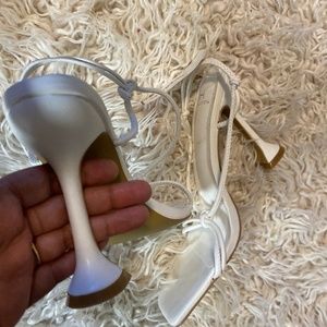 NWT Halston Picasso White strappy heels